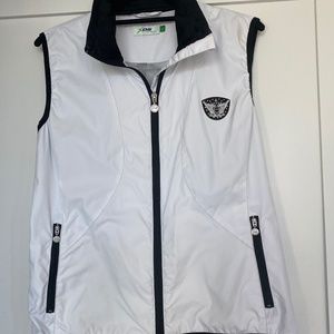 Daily Sports White Zip Front Golf Vest